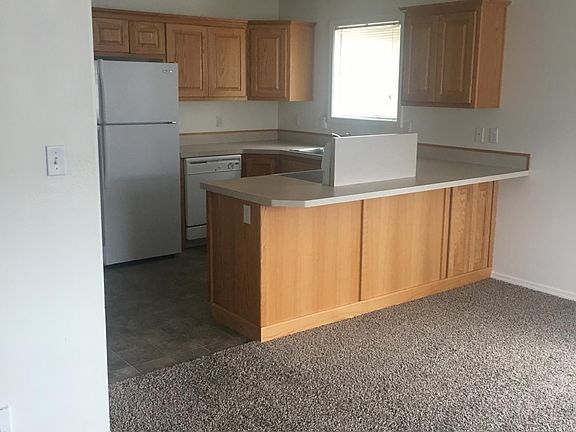 2nd image of 260 W Anderson St APT 3