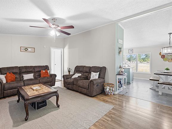 4th image of 8021 Matthew Stevens Dr