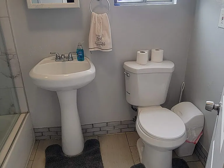 131 S Gless St #1/2 — Photo 8