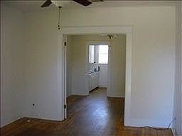 2nd image of 4815 Avenue N 1/2