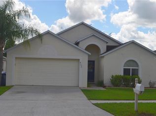 4507 Stable Dr, Valrico, FL 33594