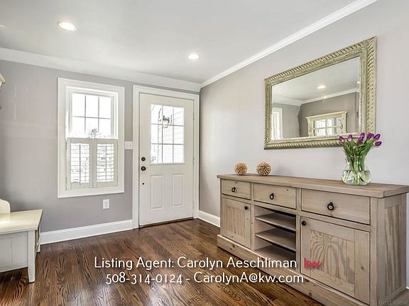 2nd image of 52 Carroll Ct