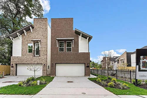 2183 Mansfield Photo 1