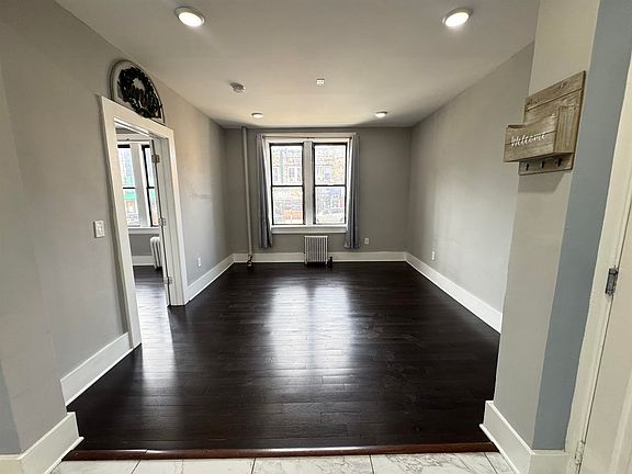 3rd image of 6414 Park Ave APT 1