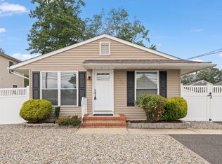 266 Silver Bay Rd, Toms River, NJ 08753