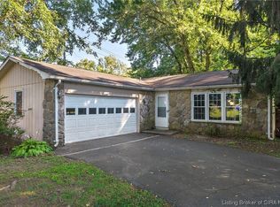 105 Spruce Ln, Hanover, IN 47243