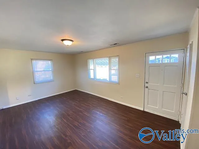 2334 Gallatin St SW — Photo 3