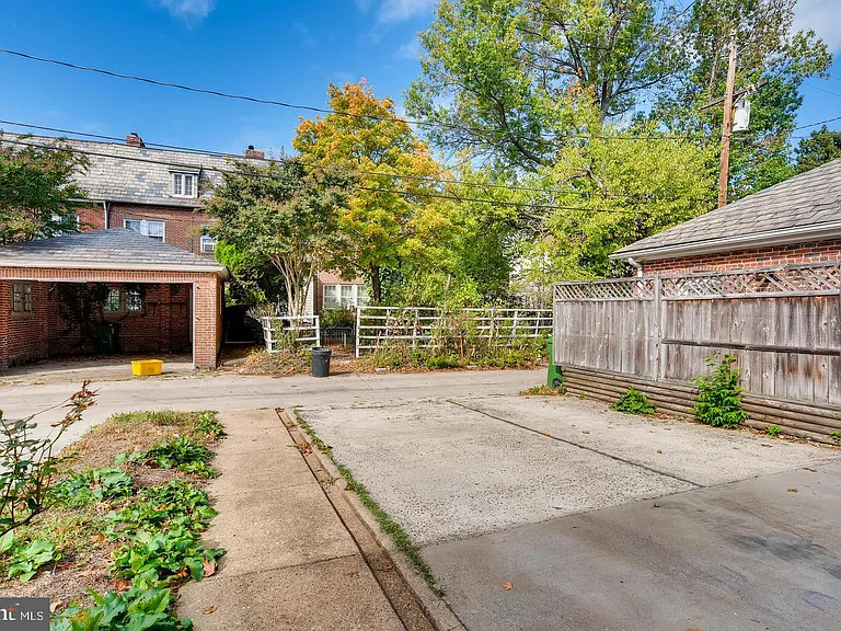 3610 Greenmount Ave — Photo 21