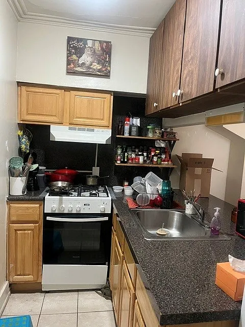 1 bed, 700 sqft, $1,200 — Photo 3