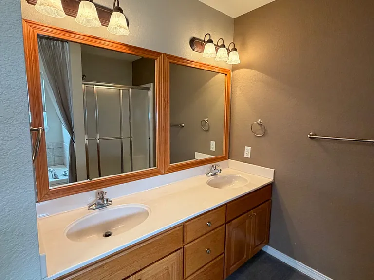 285 Willowbrooke — Photo 11