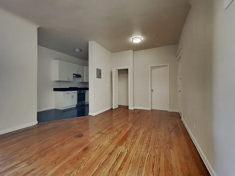 50 Golden Gate Ave. — Photo 16