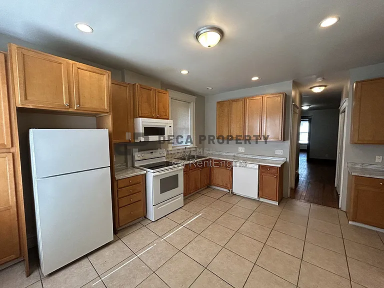 4546 Virginia Ave — Photo 7