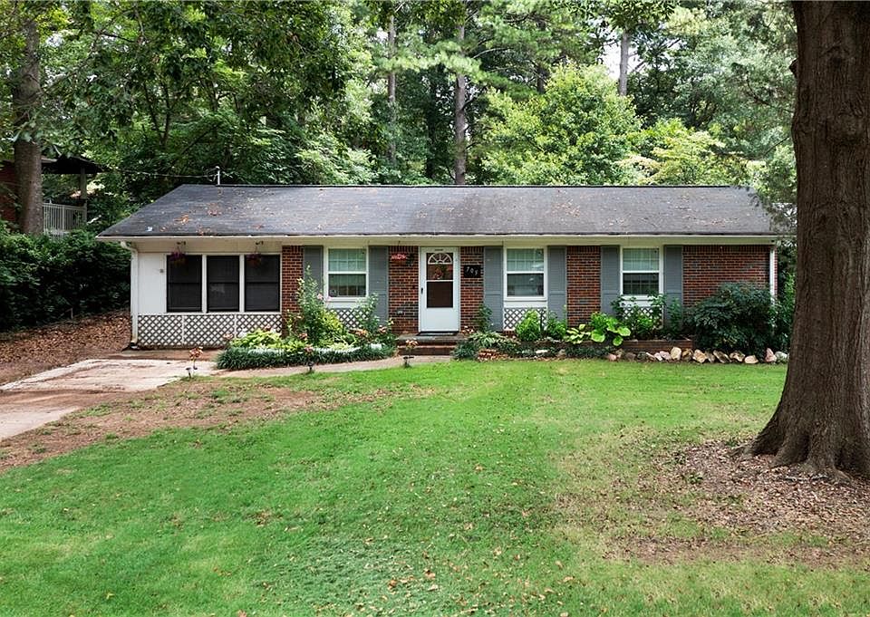 1st image of 705 Inglewood Dr SE