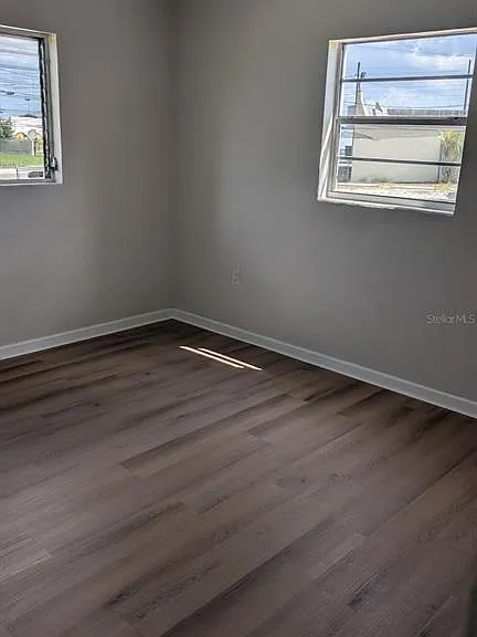 714 Governors Ave — Photo 7