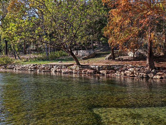 4th image of 476 Lakeview Boulevard