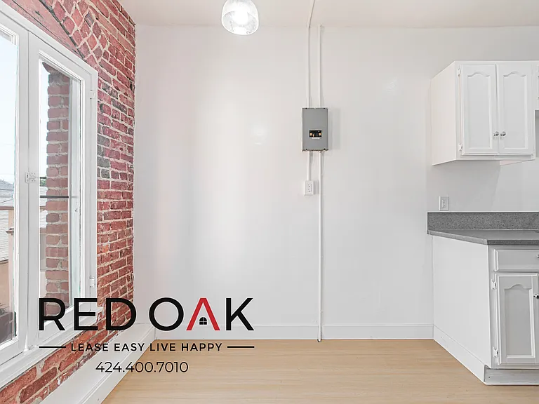 1405 S Berendo St #206 — Photo 6