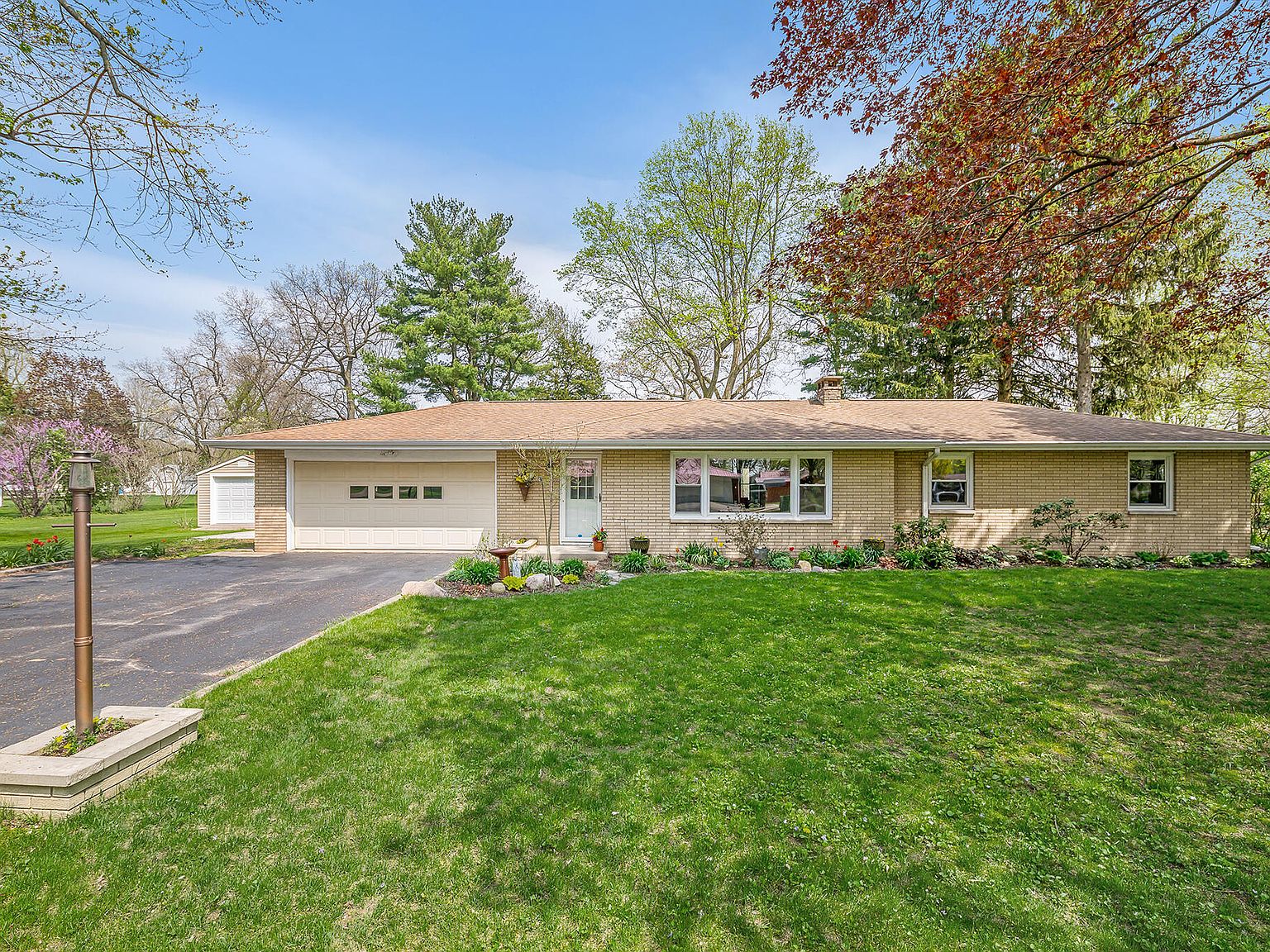 64551 E Northpark Dr, Constantine, MI 49042 Zillow