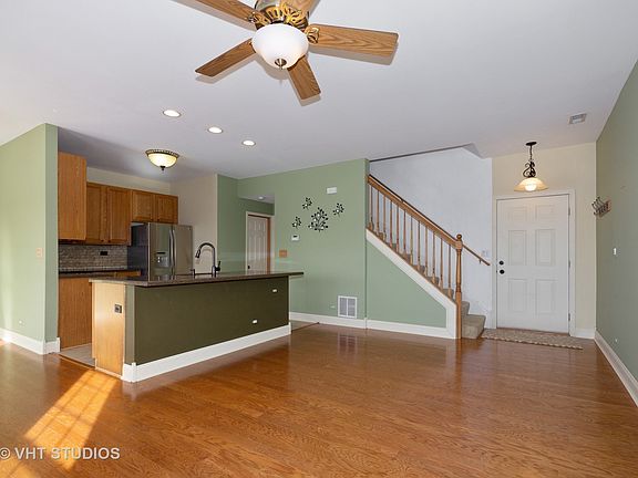3rd image of 16222 Golfview Dr