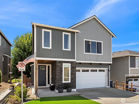 3rd image of 4216 66th Drive NE