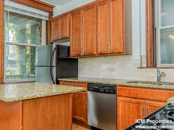 853 W Wellington Ave #1, Chicago, IL 60657