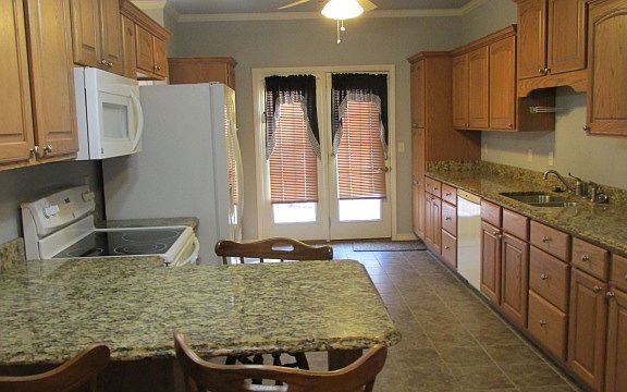 5th image of 1210 Timberlake Dr
