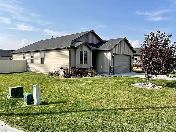 2nd image of 3853 Tradition Ct