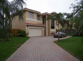 2181 NW 99th Ave, Pembroke Pines, FL 33024