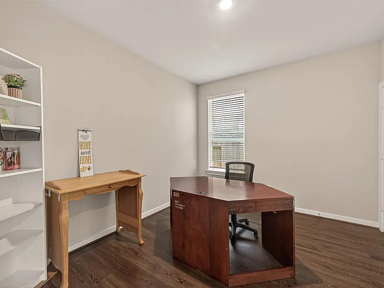 28419 Hazel Trl — Photo 23