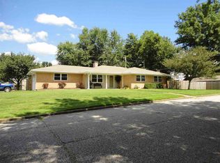 3100 Ridgewood Dr, Evansville, IN 47711
