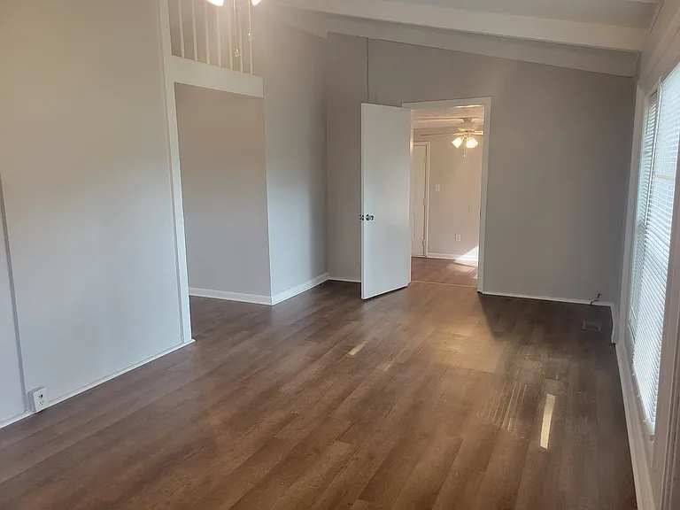 2161 Bingham Dr — Photo 11