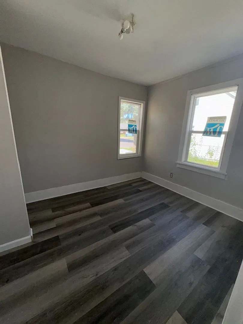 Rent Reduced — Photo 3