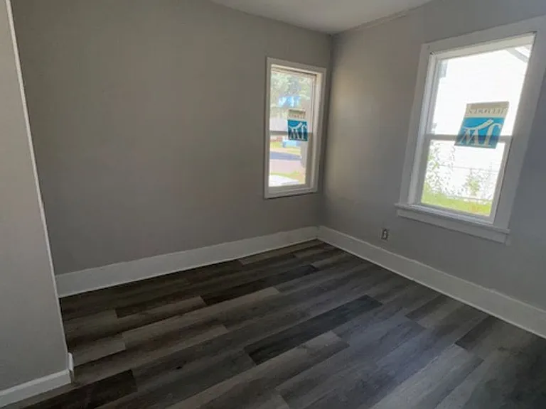 518 W Bailey St — Photo 3