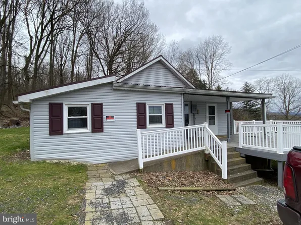 40 Boxwood Ln, Port Royal, PA 17082
