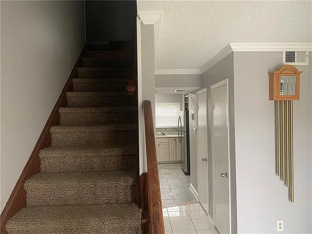 1508 Cricket Ct — Photo 2