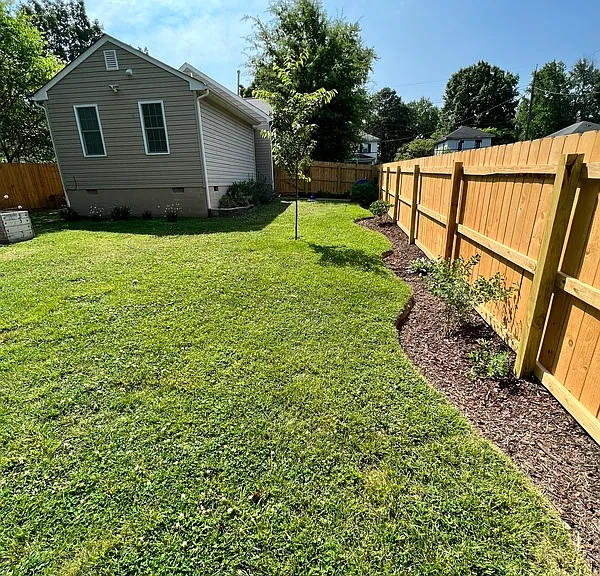 1819 Ingram Ave — Photo 17