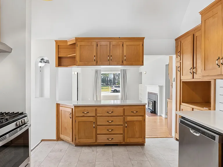 3512 S Division St — Photo 12