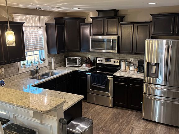 5th image of 2317 Great Laurel Ct