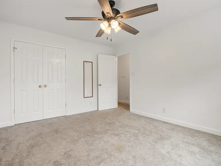 4 Kandes Ct — Photo 27