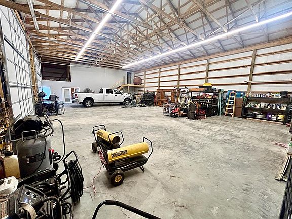 5th image of 2260 Oakdale Rd