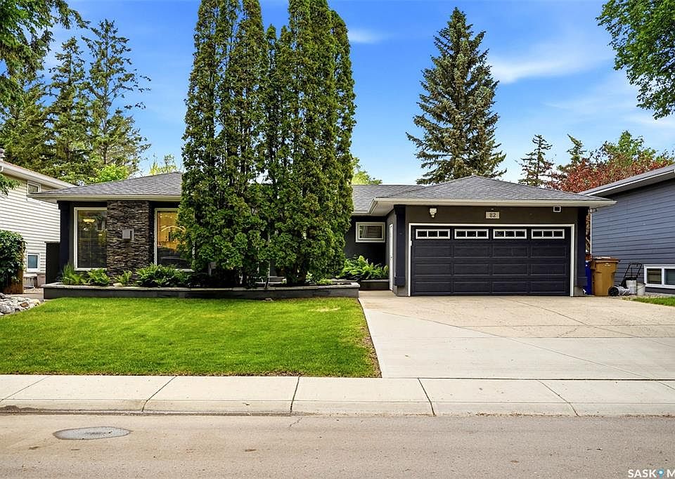 1st image of 82 Compton ROAD