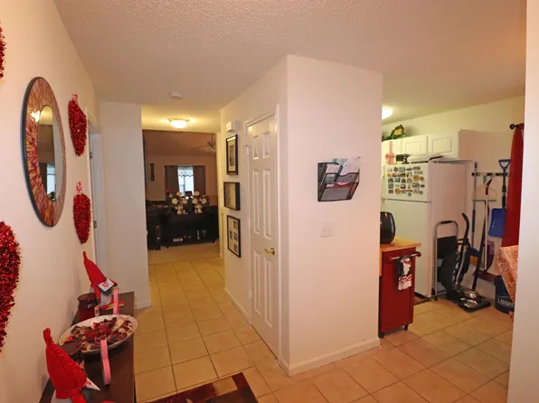 2500 Huntscroft Ln APT 203, Raleigh, NC 27617