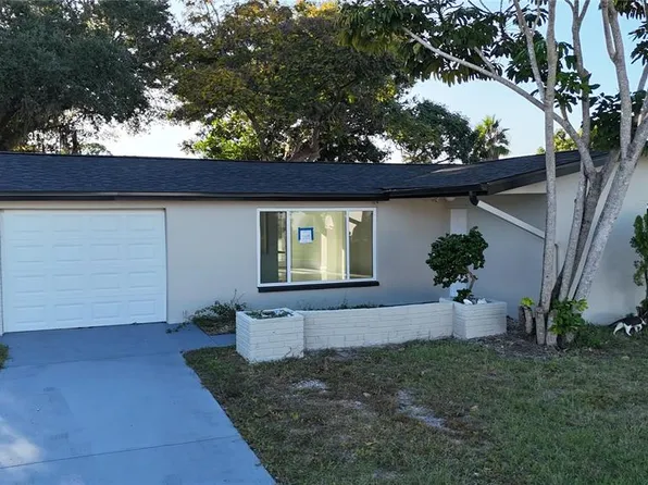 3307 Brookfield Dr, Holiday, FL 34691