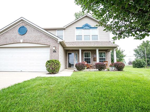 3rd image of 2647 Foxbriar Pl
