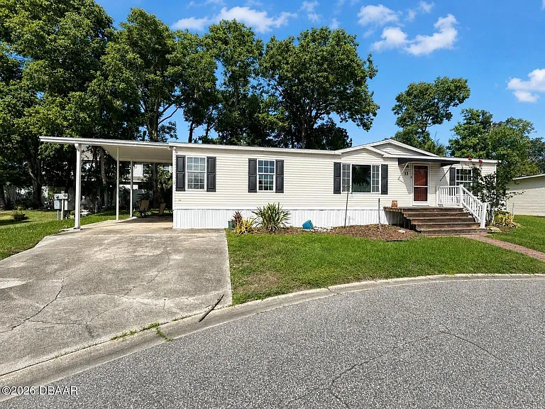 33 Cherrywood Ct — Photo 1