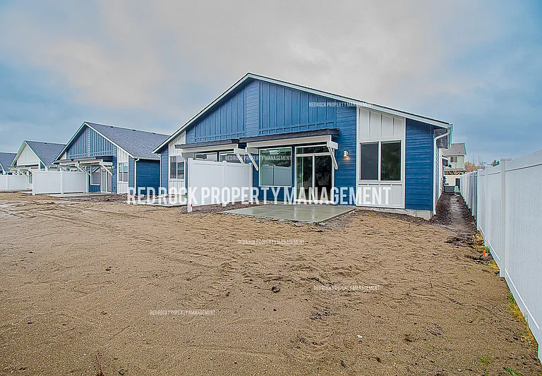 610 S Crescent Ln — Photo 6