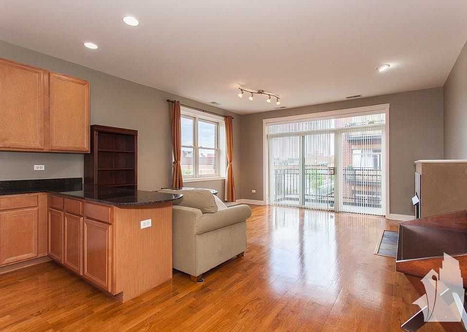 1st image of 2300 W Saint Paul Ave #C203