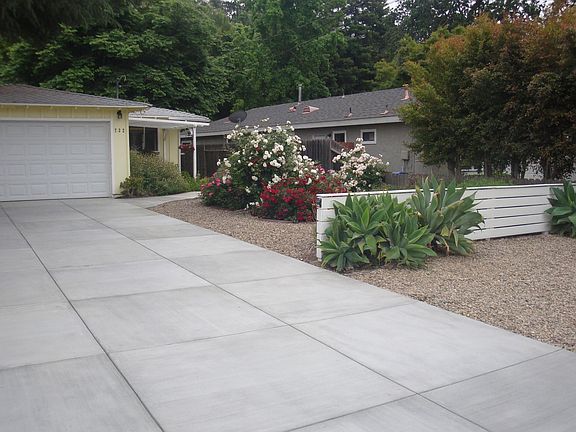 4th image of 732 Paige Ln