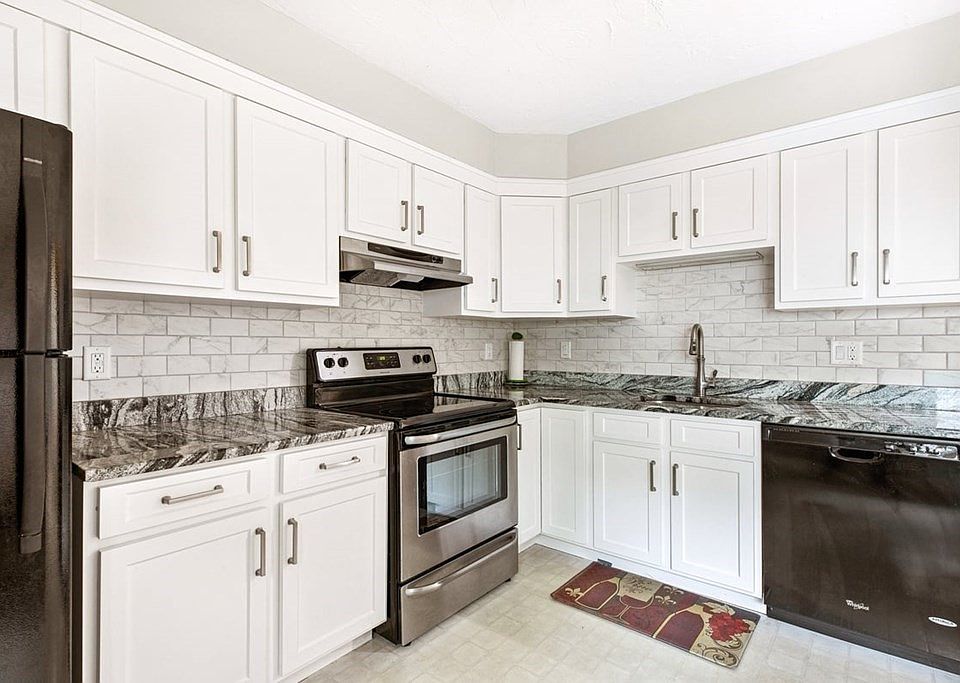 1st image of 189 Tall Oaks Dr #E