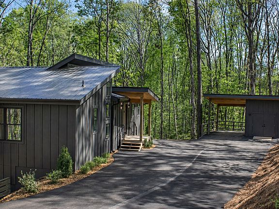 4th image of 26 Grace Dr