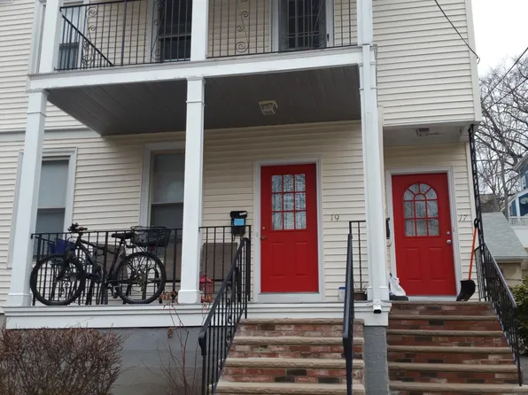 17 Cleveland St #2, Somerville, MA 02143